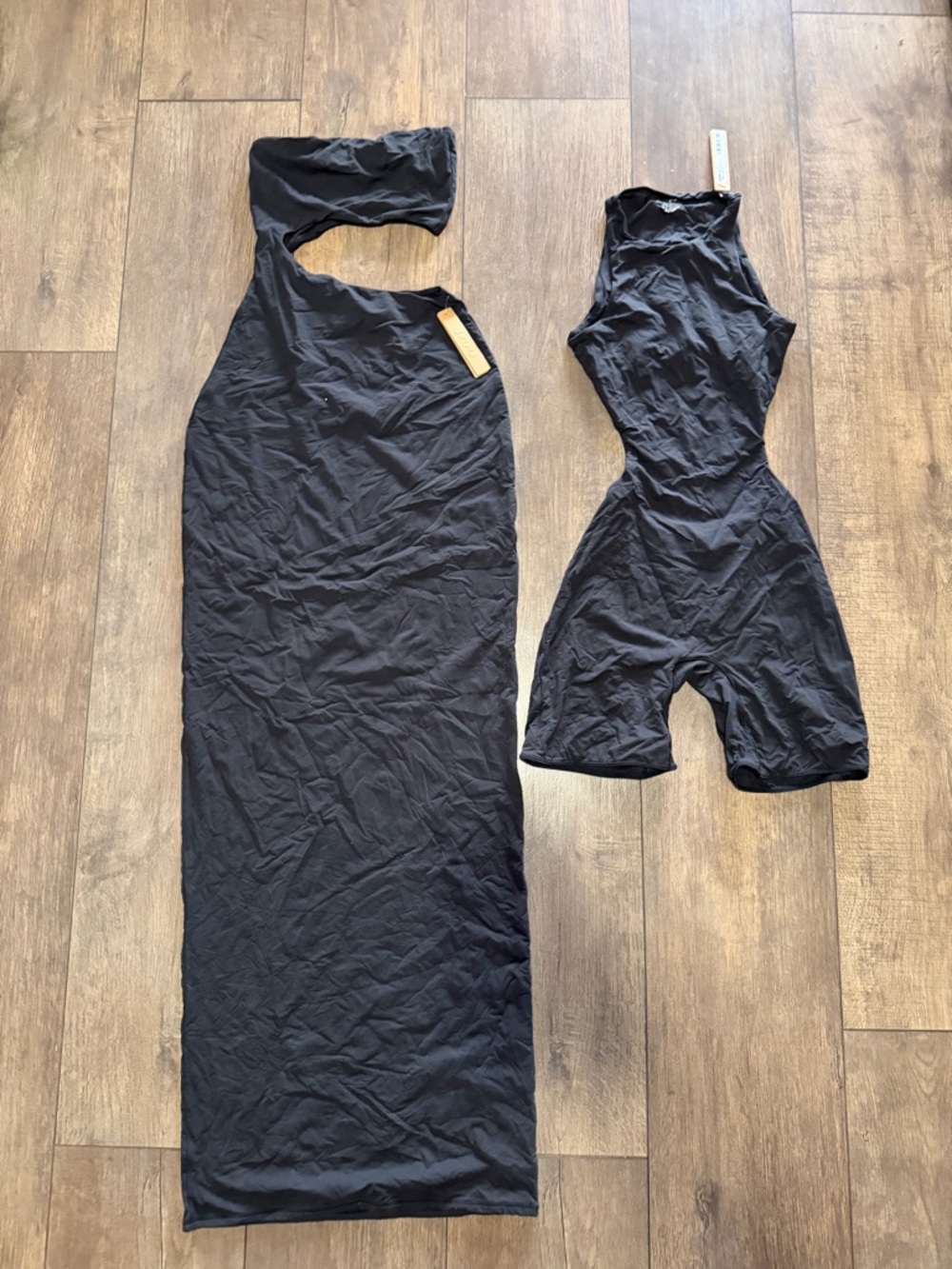 SKIMS one shoulder Fits everybody Dress with Matching Romper nwt XS